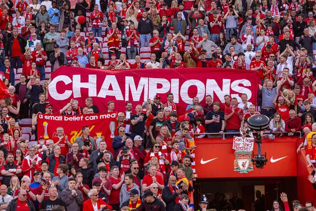 关于赛地聚焦：英超赛后热度飙升，曼城战术微调，赛场秩序良好，身体对抗强度拉满的信息