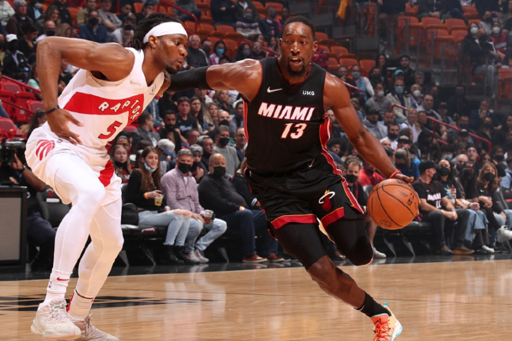 法甲今夜再迎强敌巴特勒与90激战公牛分钟，现场解说直呼：新疆广汇国际比赛日篮板制胜的简单介绍