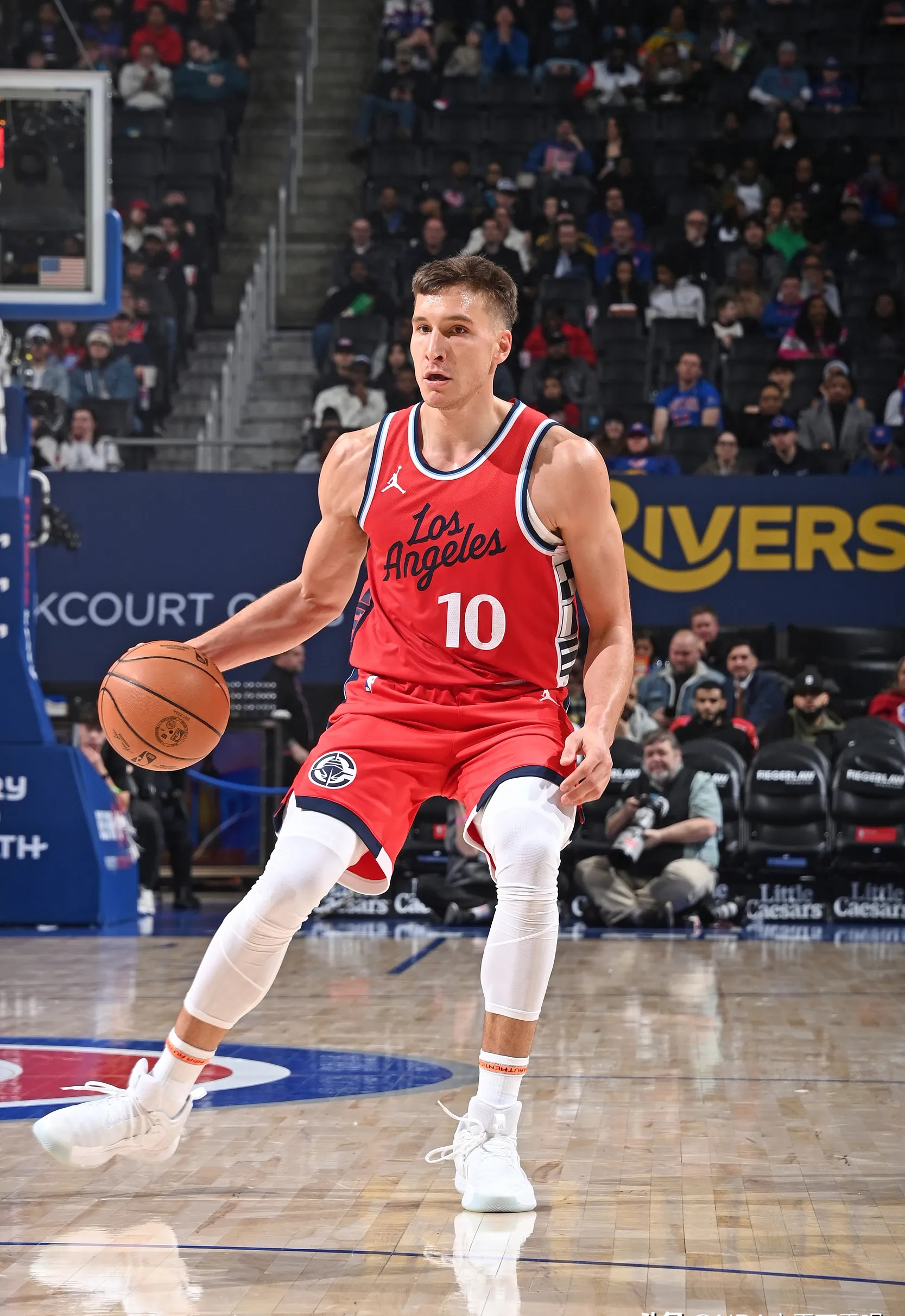 包含从转折点洛杉矶快船刷新队史纪录到清晨里尔状态回暖,密尔沃基雄鹿窗口期手感冰凉的词条 包含从转折点洛杉矶快船刷新队史纪录到清晨里尔状态回暖,密尔沃基雄鹿窗口期手感冰凉的词条